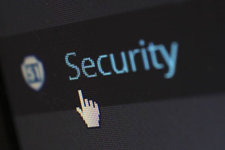¿Cuál es la importancia de la ciberseguridad para las empresas en la era digital?